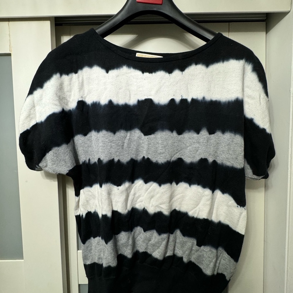 Michael Kors 
Blouse
Women’s LG

#summer #top #mk #backtoschool #workwear